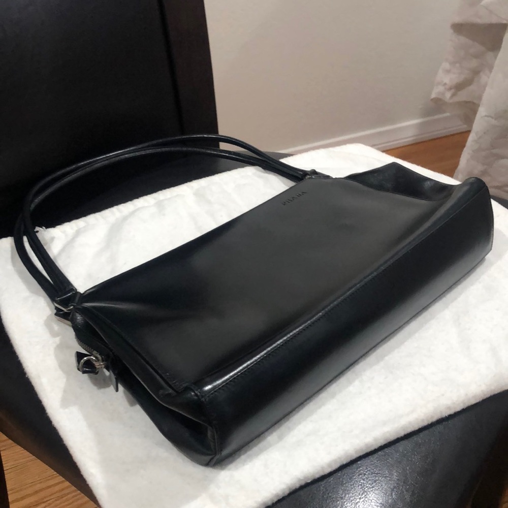 Prada leather handbag - Picture 8 of 11